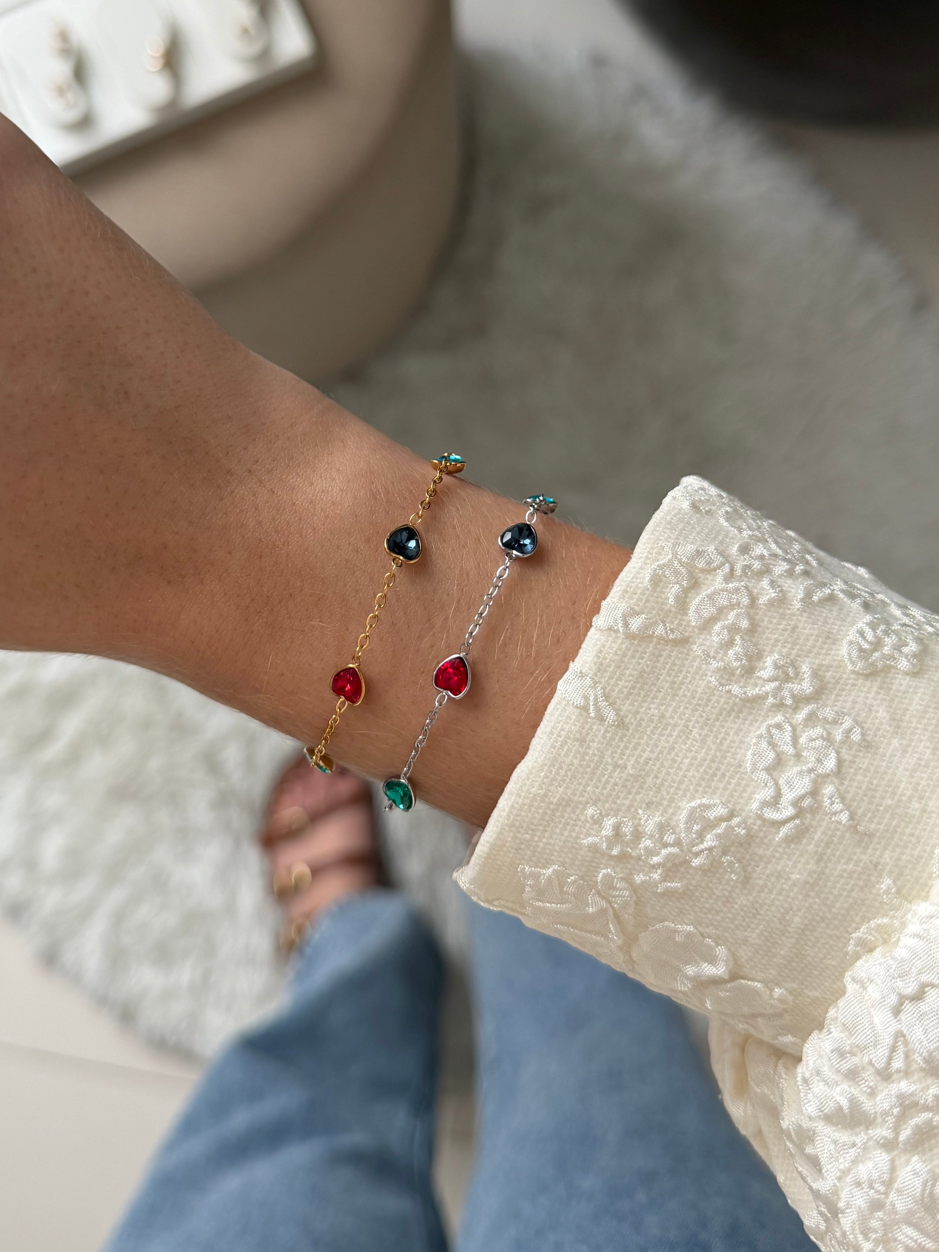 Pulsera corazones de colores  (cada una)